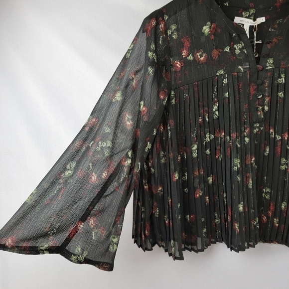 NWT Avec Les Filles sheer pleated bell sleeve gold & floral top - Picture 2 of 5